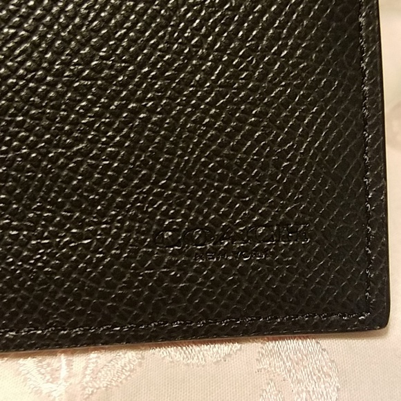 Coach Wallet - Picture 4 of 8